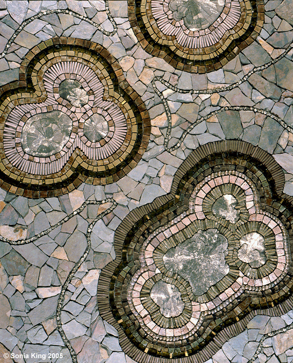 Vertigo mosaic by Sonia King Mosaic Artist